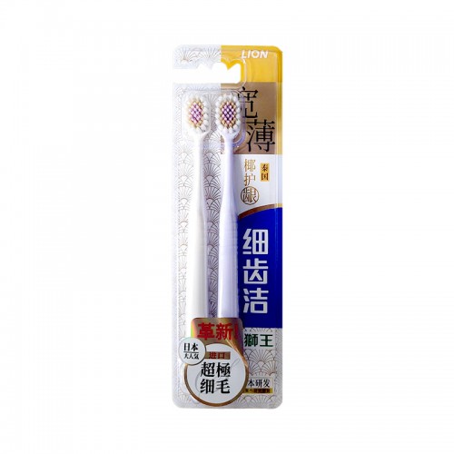 Lion Compact Toothbrush 2pcs(Color Random) 狮王细齿洁牙刷2个装